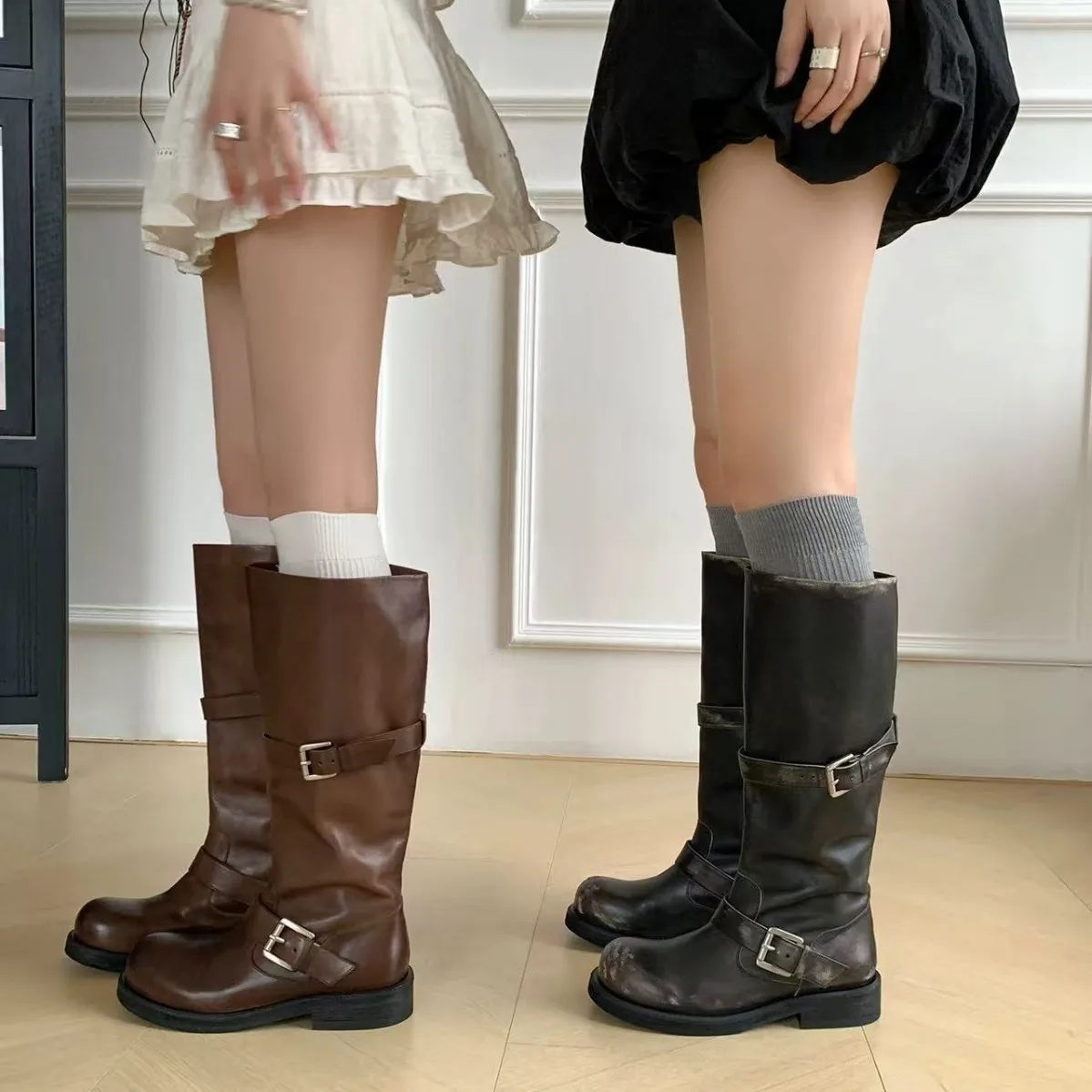 

Женские винтажные сапоги до колена с пряжкой на ремне, круглым носком на плоской подошве с перевернутым краем, модные элегантные сексуальные ботинки из натуральной кожи, новые