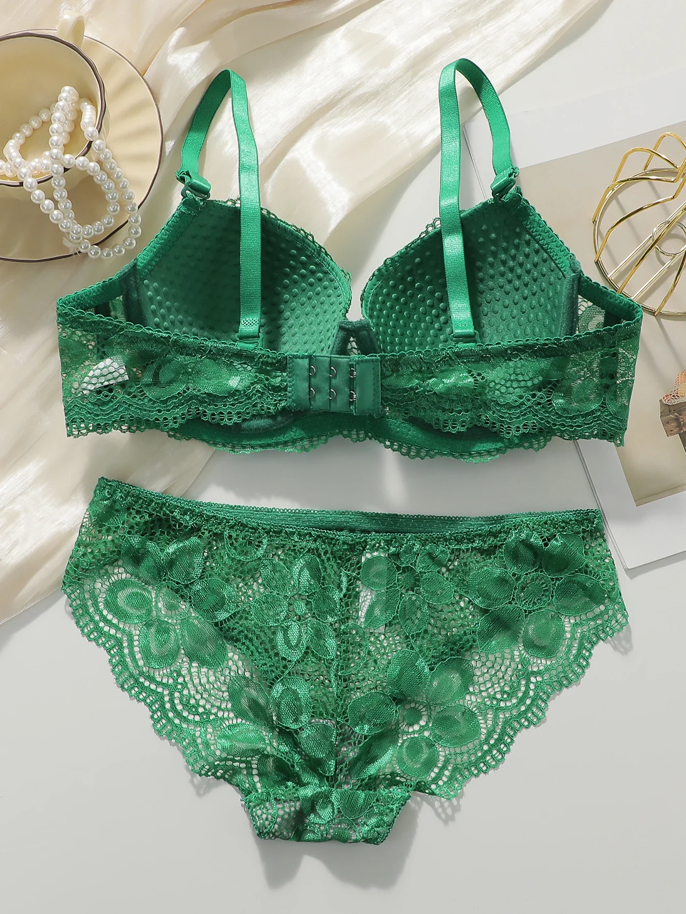 2-piece set of green fashionable gathering pull up women's underwear bra with steel support bra sexy underwear A2123