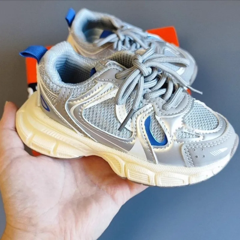 

Детская спортивная обувь с кожаной поверхностью, осень 2023, новый стиль, прогулочная обувь для девочек, нескользящие повседневные кроссовки для мальчиков