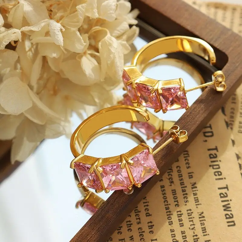 

Vintage Pink Crystal CC Hoop Earrings For Women Jewelry Punk Party T Show Gown Runway INS Trendy