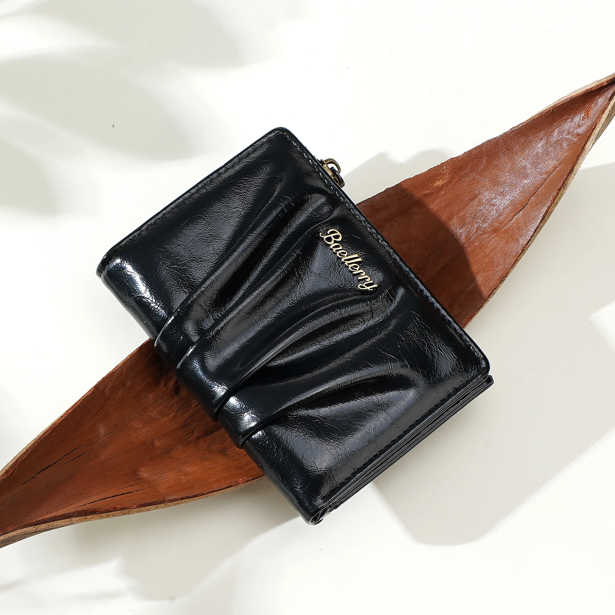 1 Stück Retro Plissierte Glänzende Öl-Wachs-PU Damen-Kurzgeldbörse, Doppelt Faltbare Schnappgeldbörse, Reißverschluss-Münzfach + Ausweisfenster, Geeignet für Outdoor-Dates, Geschenk für Frauen – Detail 38