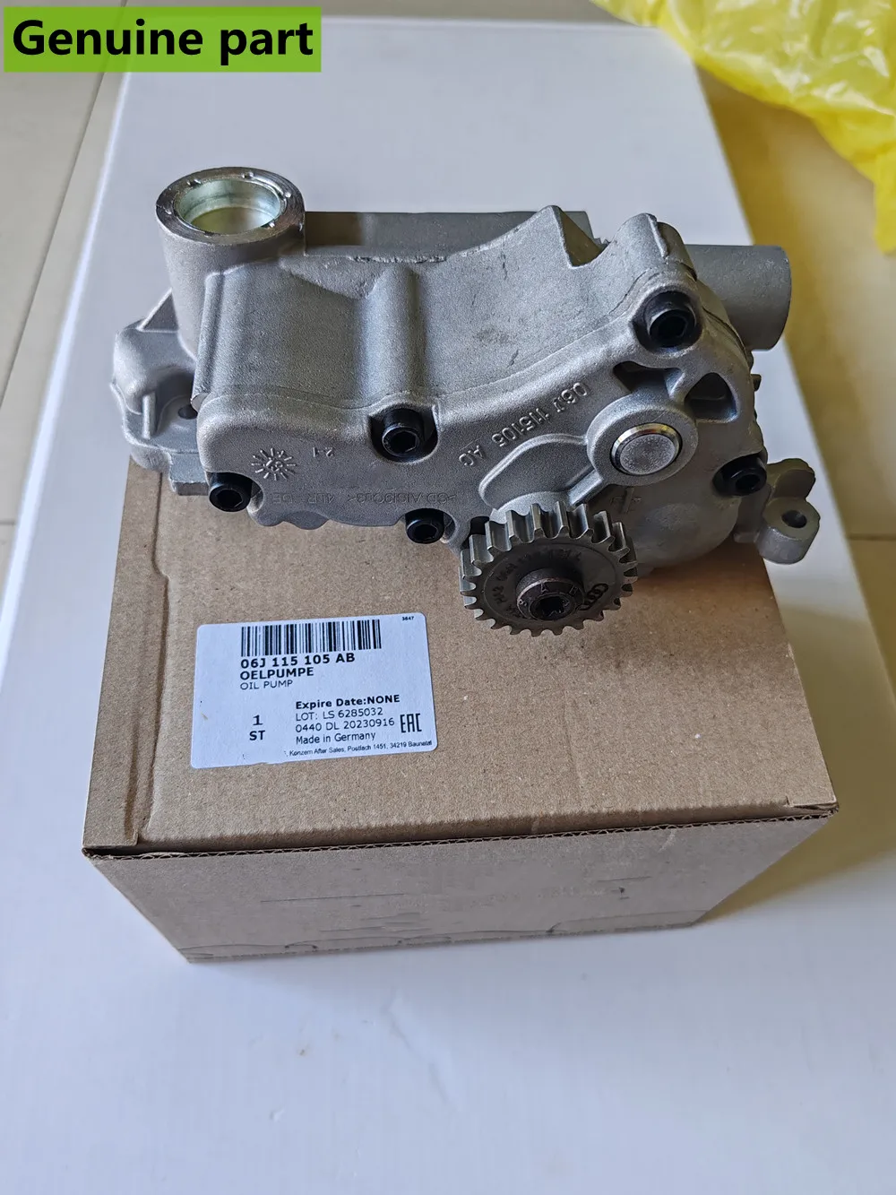 

NEW 06J115105AG OEM Oil Pump Assembly For VW Golf Jetta Tiguan 2.0 TSI CCTA CBFA Audi A3 TT 1.8 2.0T 06J115105AB 06J115105AC