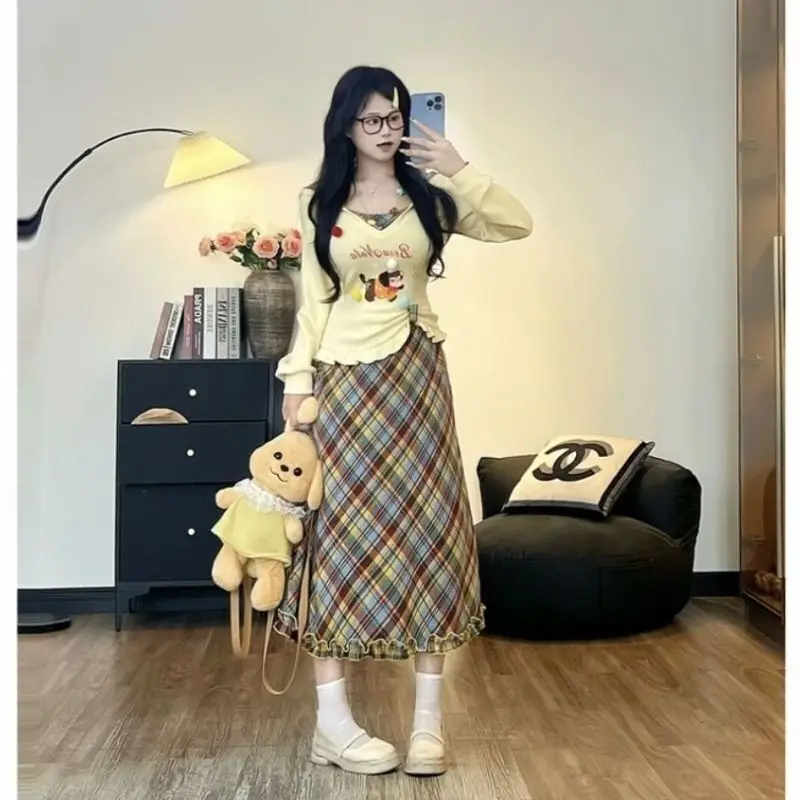 

Sweet College Style Hooded Top Set Women's Spring and Autumn Slimming Plaid Skirt Two-piece Set