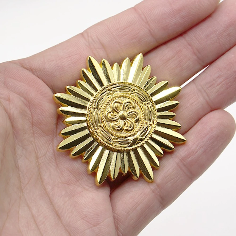 WWII Pin Medal Silvery Golden Badge Order Collection Souvenir Gift Decoration Craft