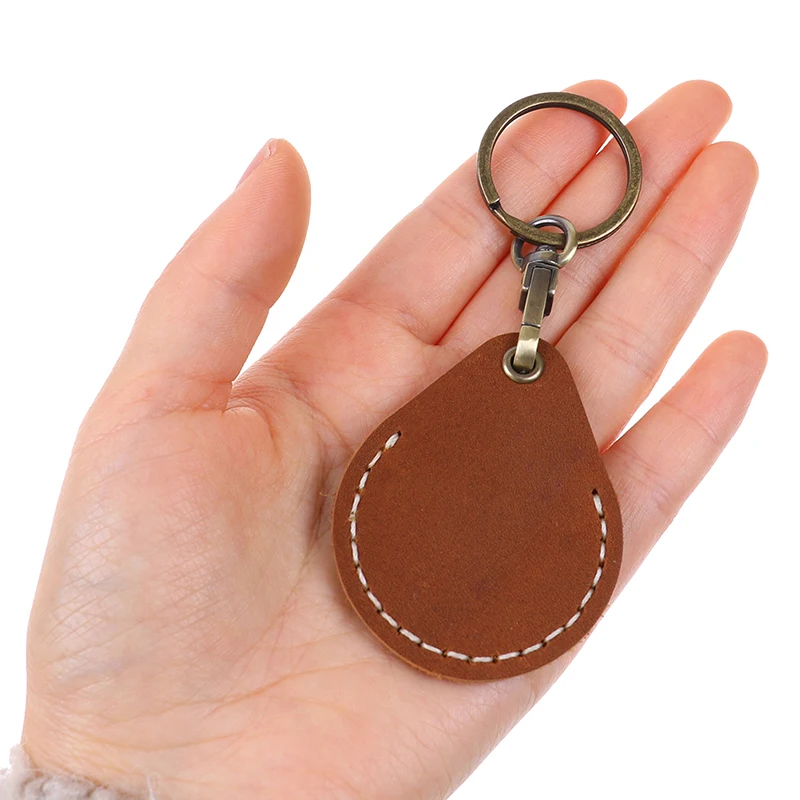 Hot Sale 1pc Vintage Leather Access Card Holder Keychain Community Cards Protective Key Case Random Color
