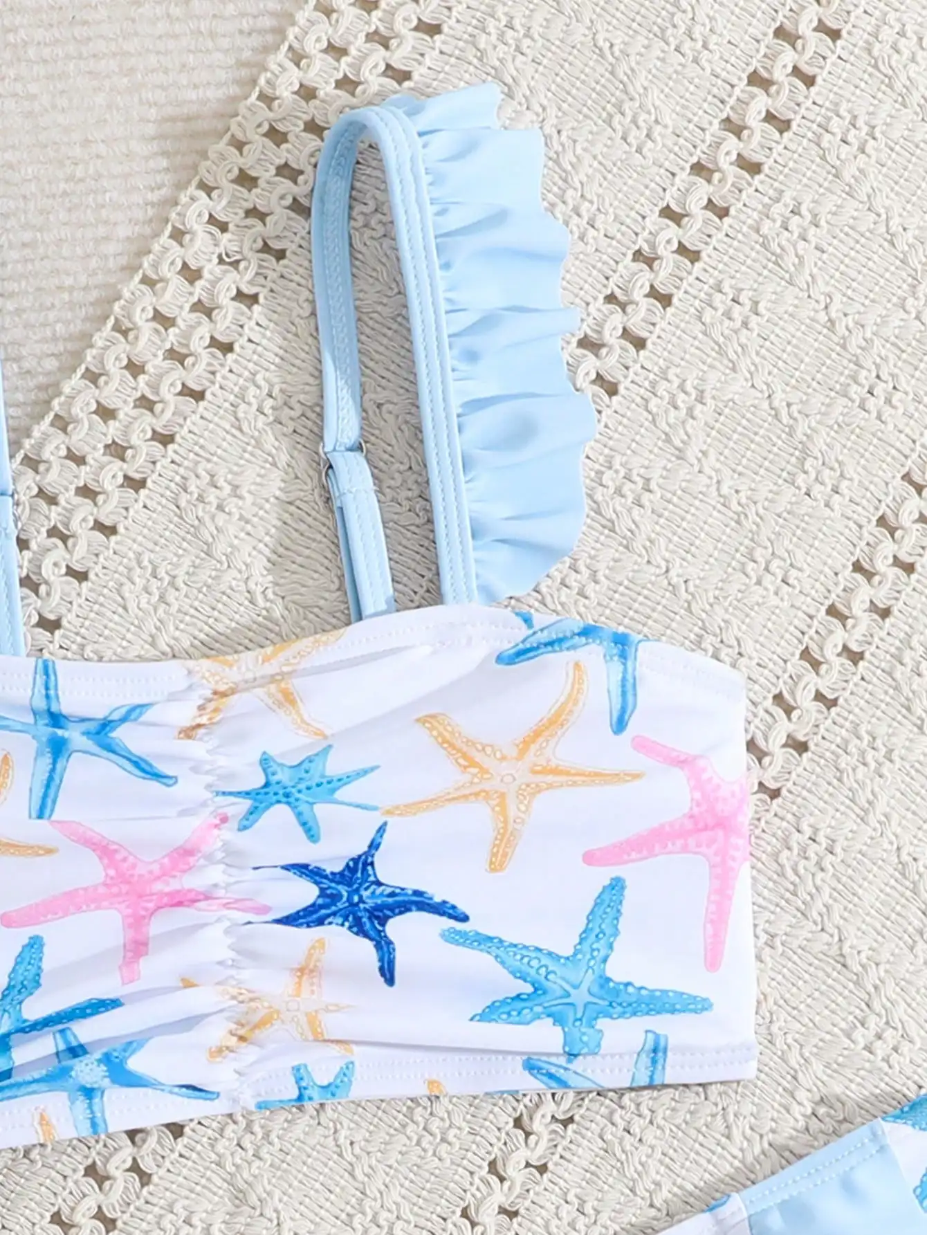 

Girls' Colorful Starfish Patterned 3-Piece Swimsuit With Ruffled Straps And Skirted Bottom For Summer Beach Vacation