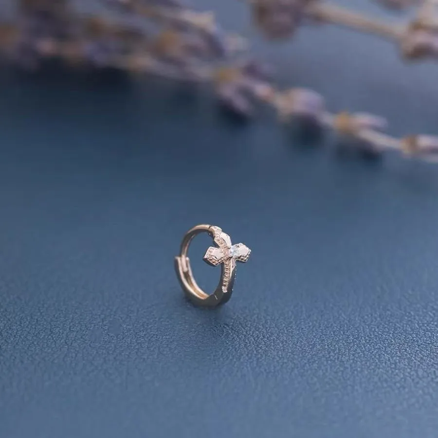 [Cciris.Com] S925 Silver 18K Gold Plated Cross Ear Cuff Vintage Minimalist Hypoallergenic Wholesale Dainty Jewelry for Women view 5