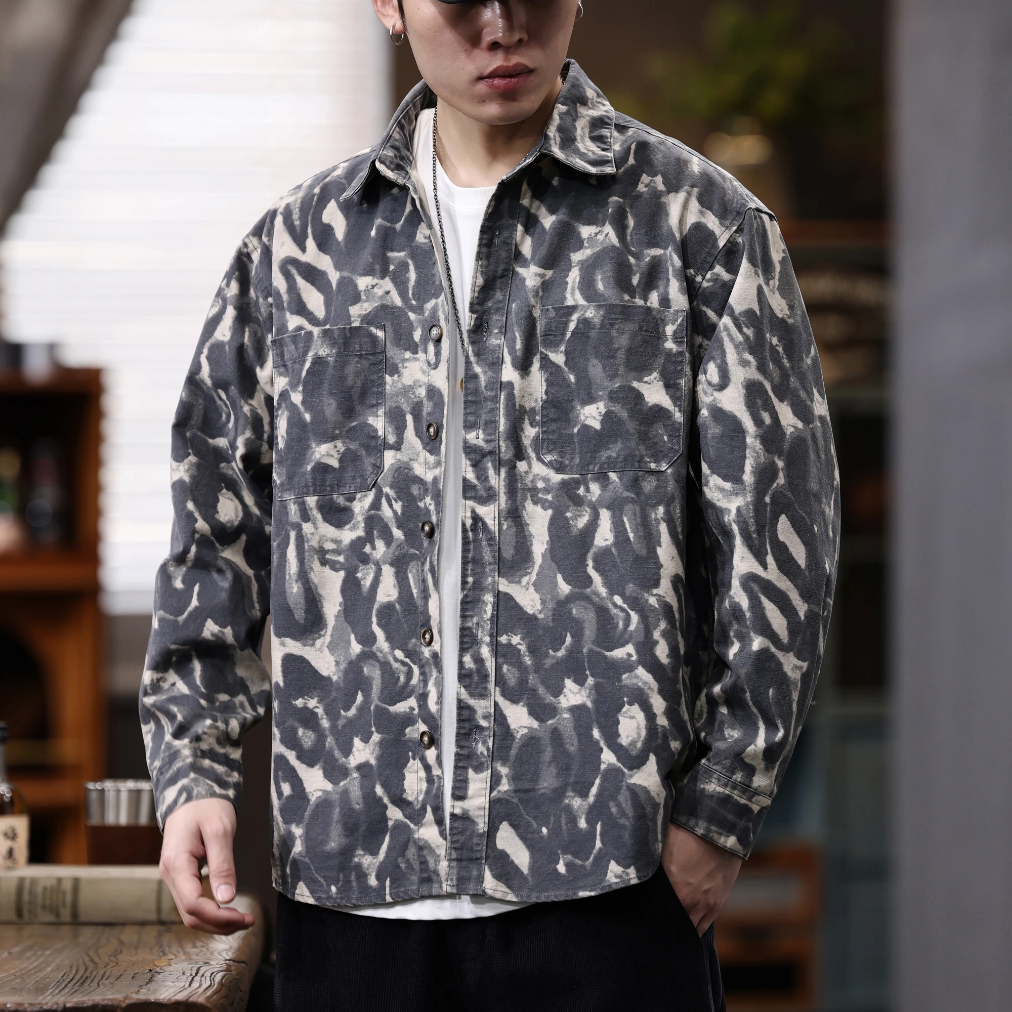 

Spring and Autumn's new men's shirt coat long-sleeved casual shirt