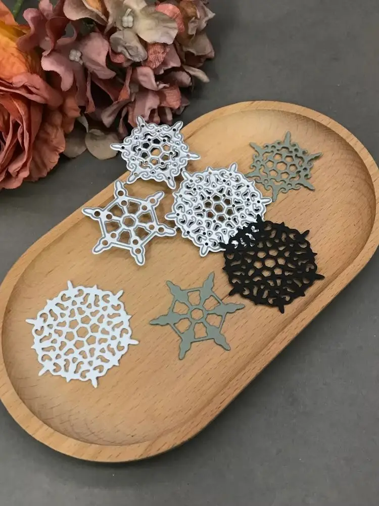 

1pcs metal cutting dies cut die mold Three Snowflakes Scrapbook paper craft blade punch stencils dies