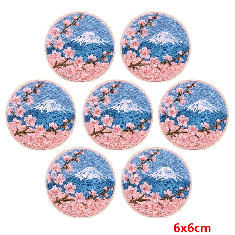 10 Pcs/Lot Japanese Style Cartoon Flowers Applique Iron On Patches For Clothing Thermoadhesiv Patches Sewing Embroidery Patch