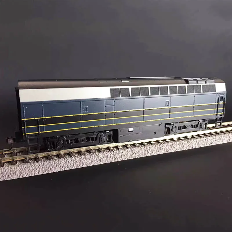 Model pociągu BACHMANN HO 1:87 61904 Cyfrowa lokomotywa diesla RF-16 Zabawka kolejowa