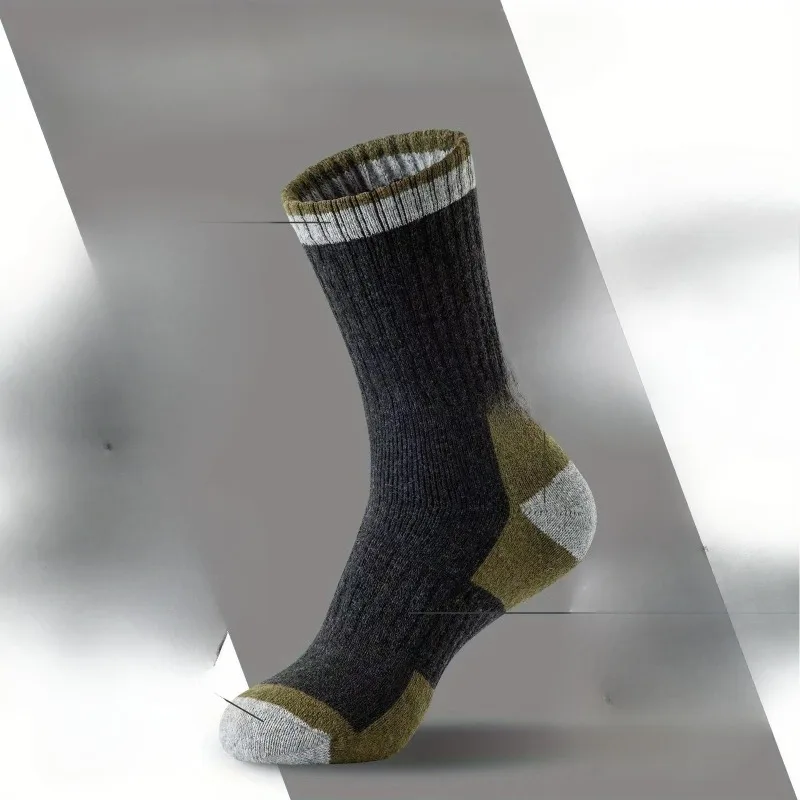 1/5 pairs Men's Autumn winner Wear resistant Comfortable Socks Anti odor Sweating Mid tube Socks Fashionable Simple Men's Socks
