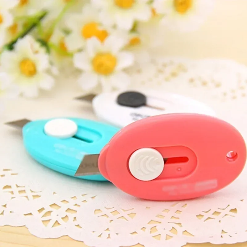 3Pcs Mini Portable Hook Utility Knife Multifunctional Invisible Box Cutter Compact Cutting Tool Daily Stationery Random Color