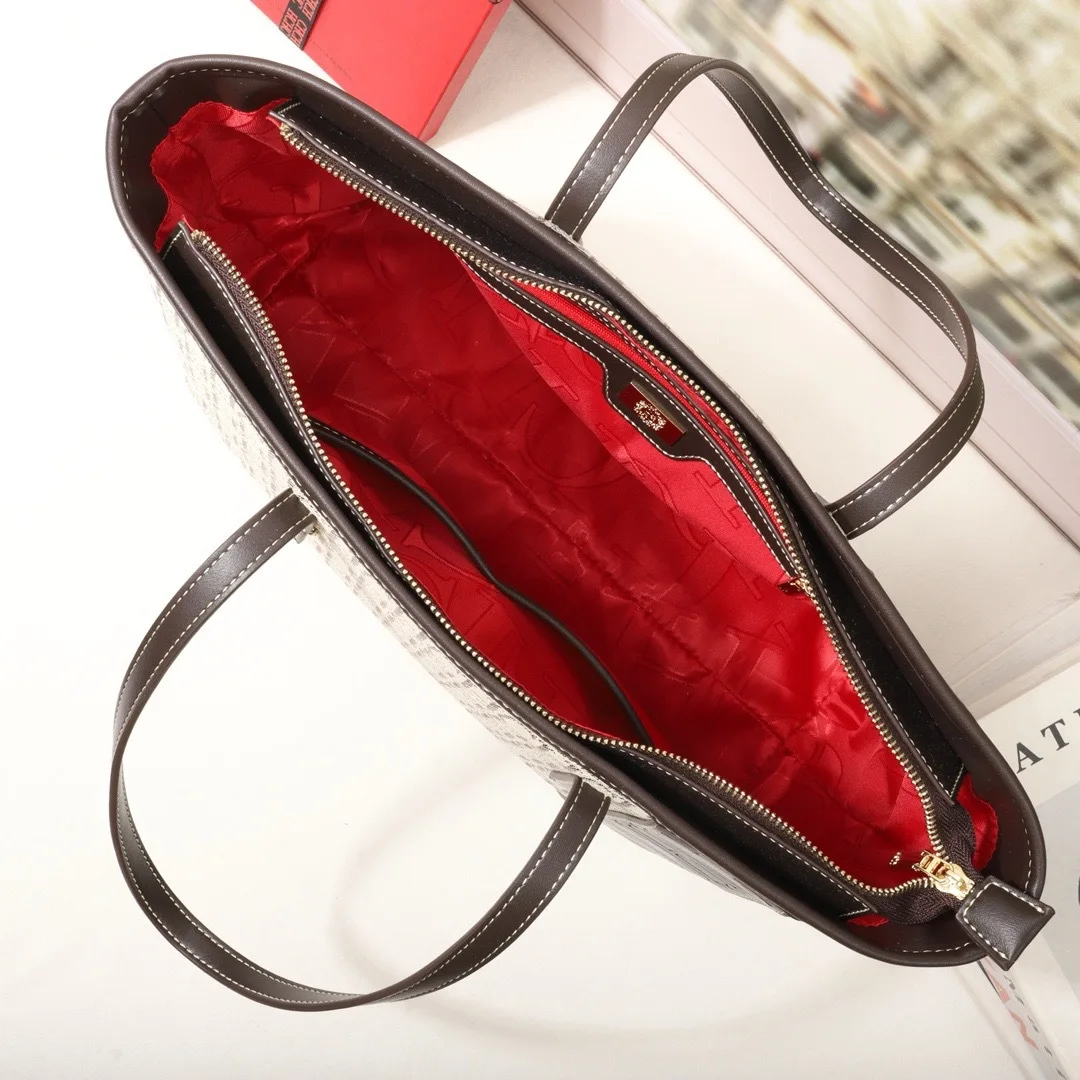 กระเป๋าโท้ทสุดชิคสำหรับผู้หญิง ความจุขนาดใหญ่ ใช้ได้ทุกวัน กระเป๋าสะพายไหล่ที่ทนทานสำหรับการเดินทาง ชายหาด และที่ทำงาน