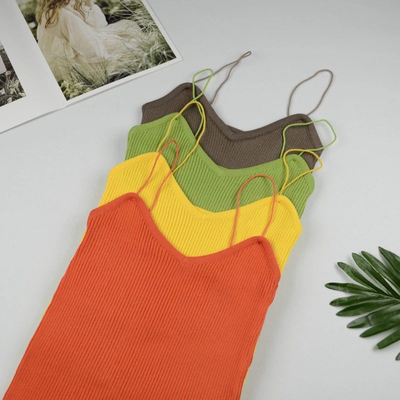 ITOOLIN Vrouwen Solid Mouwloze Basic Crop Tops Spaghetti O-hals Tank Tops Slim Fit Plain Tops Voor Vrouwen 2025, Zomer