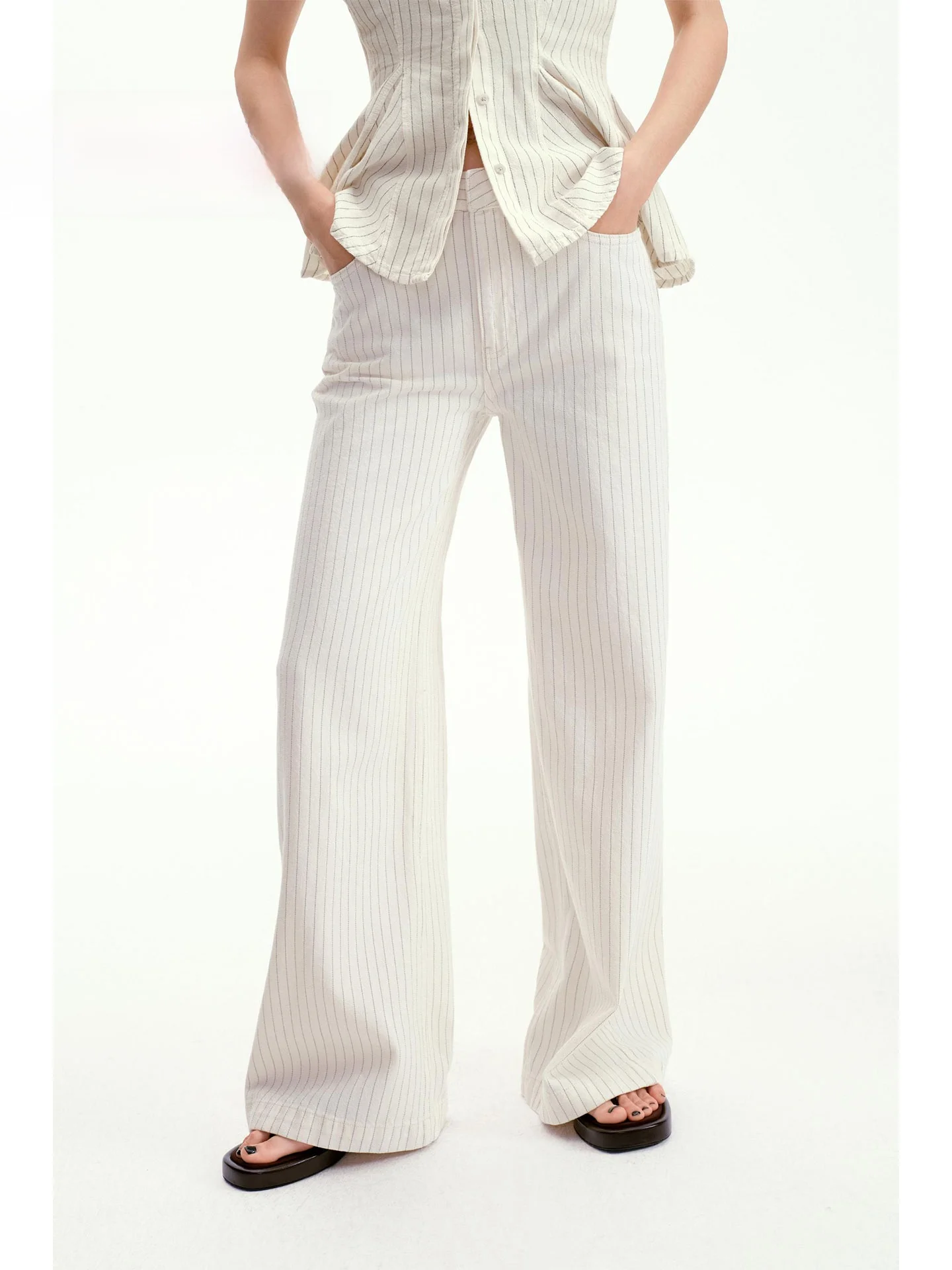 

Summer 2026 Commuter Casual Style Slimming High Waist Wide Leg Denim Jeans Women's Fashion Trend Striped Pattern Ladies Jeans