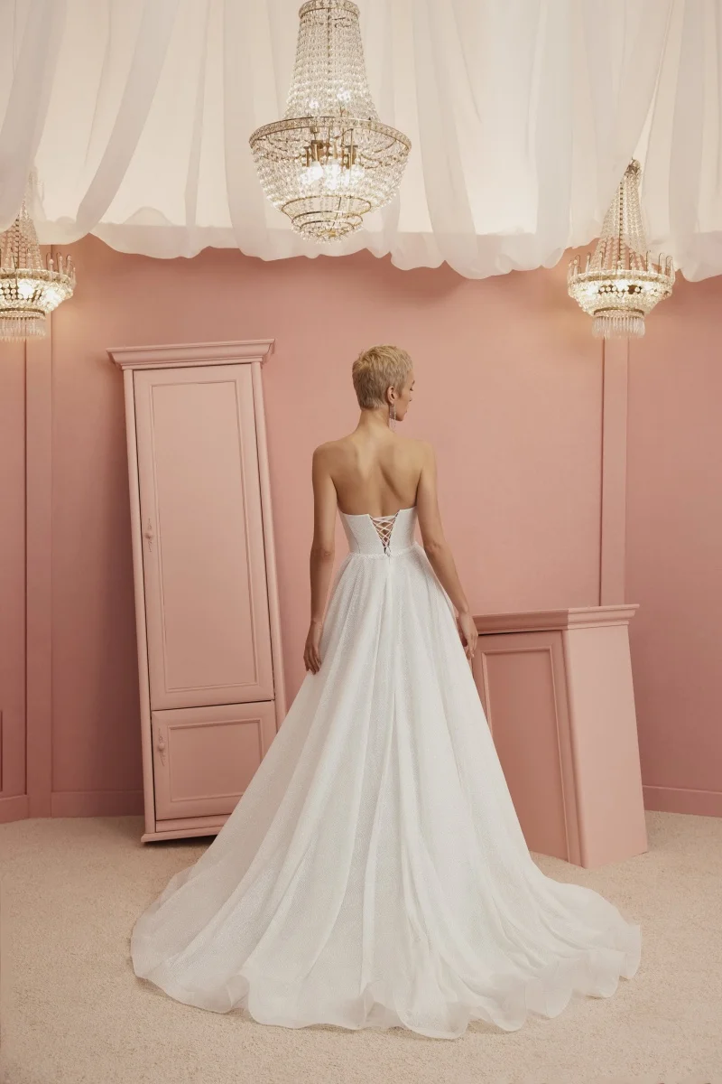 2026 Simple and Elegant Bridal Gown, Strapless A-Line Sleeveless Evening Prom Dress, Customizable.