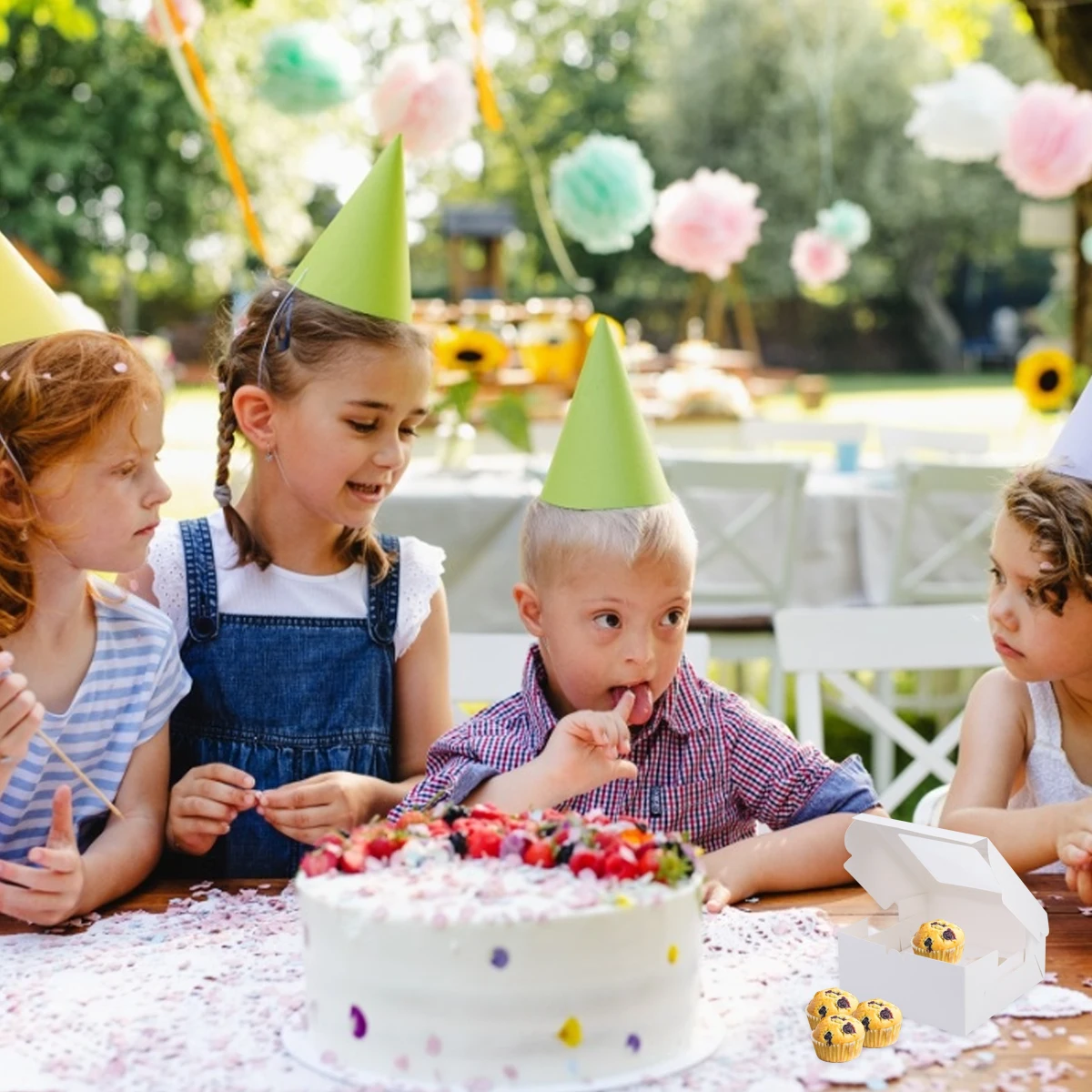 

12pcs Cake Boxes Food Grade Environmental Protection Hygiene Dessert Containers Packaging Cupcakes Muffins Candies Cookies