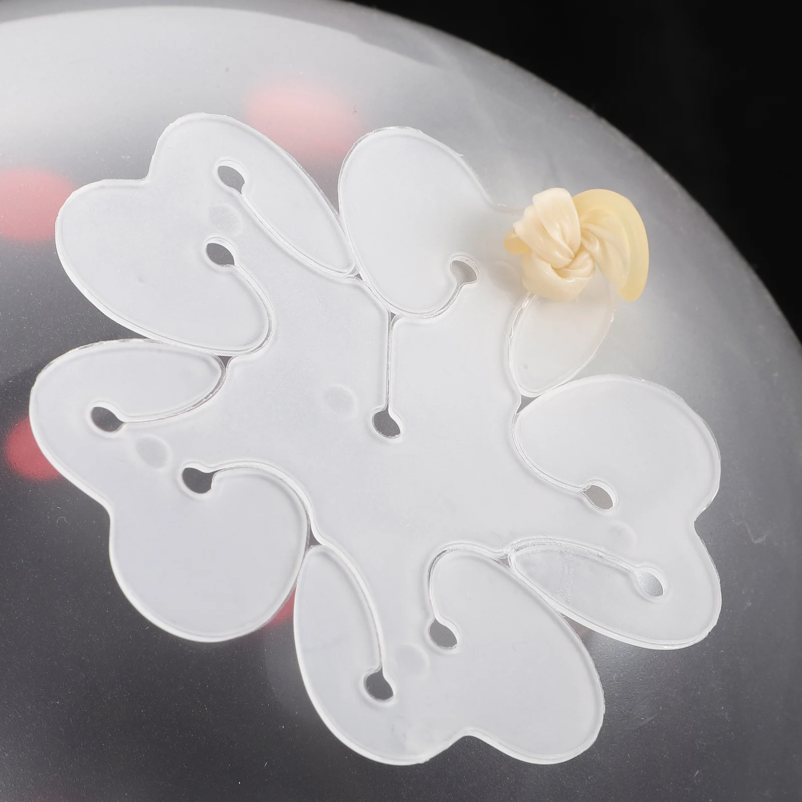 

50Pcs Plastic Balloon Clip Flower Shape Balloon Buckle Clip Holder for Wedding Birthday Party Decoration Metallic Blue Balloons