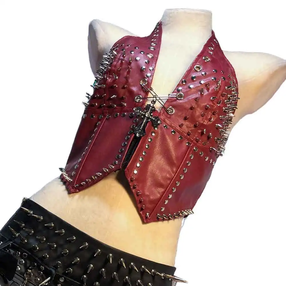 

Goth Tops Cyber Grunge Scene Vkei Gothic Tank Emo Clothing ALT 2000s Spiked Y2K T-shirt with Spikes Punk Rock Clothes
