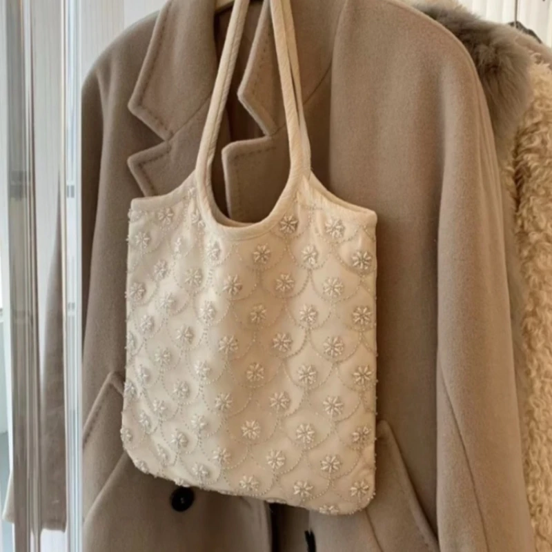 Women's Evening Bag with Floral Embroidery & Beading Detachable Shoulder Strap Romantic Party Wedding