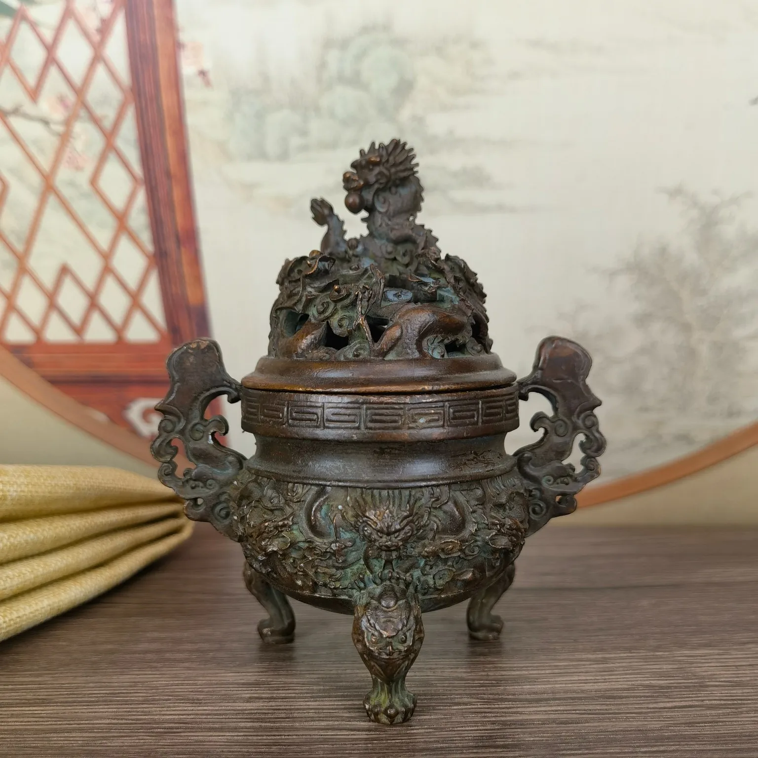 

Dragon pattern Kowloon pill furnace Erlong play beads household creative incense burner tabletop ornament fine workmanship large
