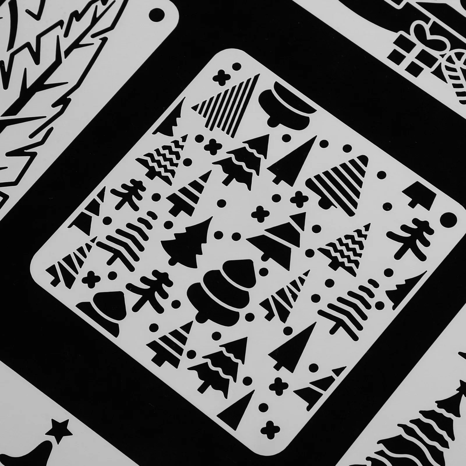 

25Pcs Christmas Tree Painting Stencils Pet Material Reusable Spray Template Christmas Cards Wall Art Large Pattern Stencils