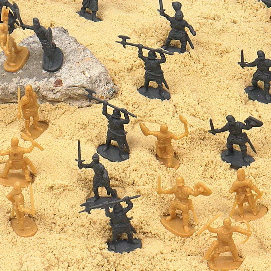 24Pcs Mini Medieval Plastic Soldier Figurines – Random Style Highly Detailed Models for Collectible Tabletop Scenes ZSY