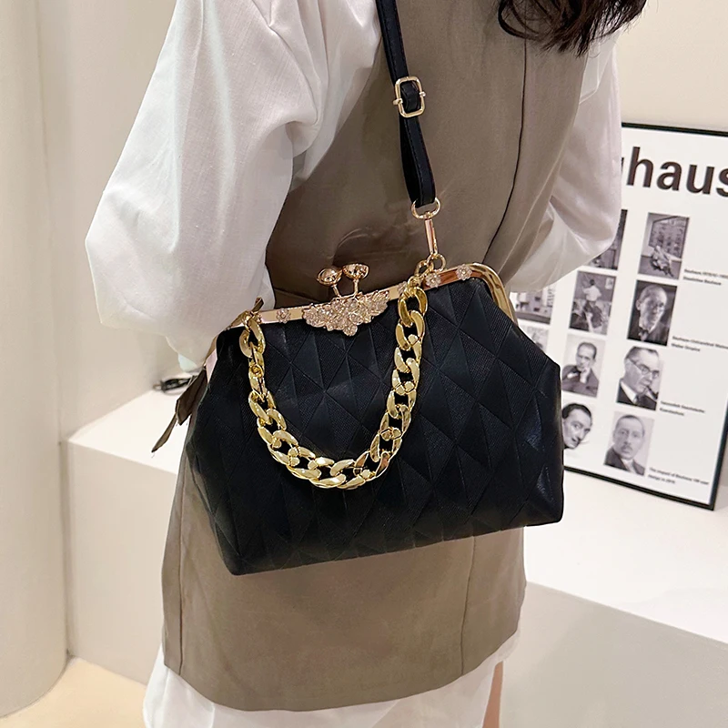 Luxury Designer Chain Handbag Evening Bag Party Purse for Women 2023 Fashion Exquisite Female Wedding Pu Leather Clutch Ceremony