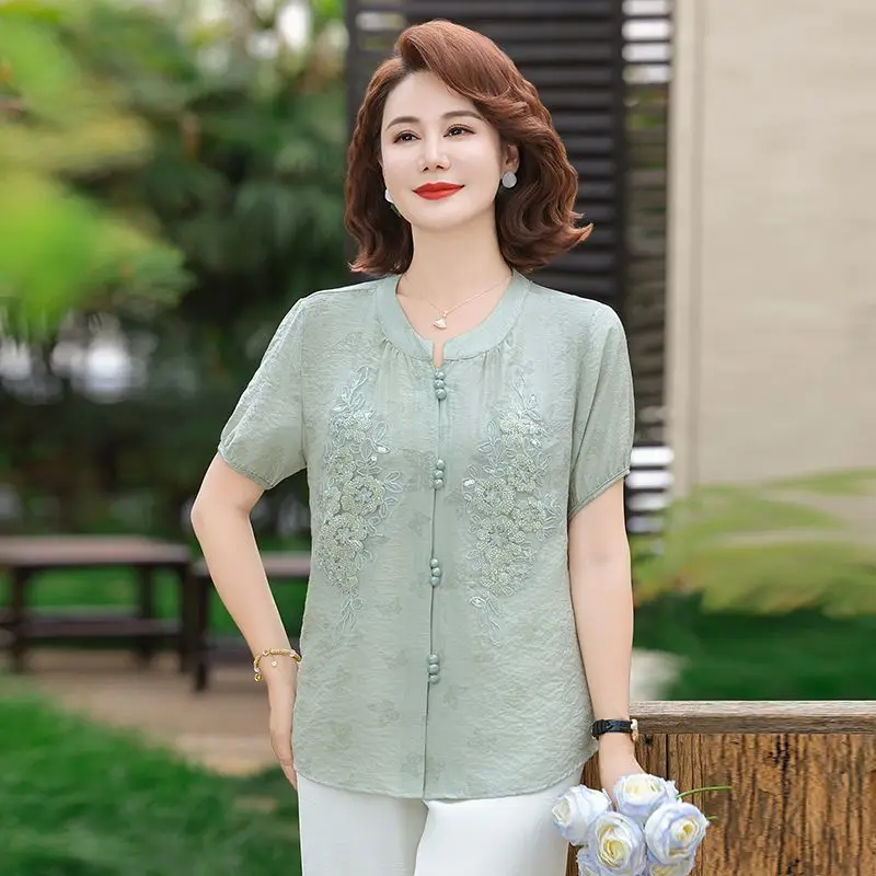 

Short-sleeved T-shirt for Women's New Loose Embroidery Slim and Versatile Pullover Shirt