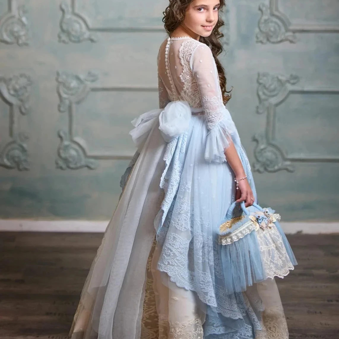 Customized Flower Girl Dress For Wedding Lace Tiered High Waist Floor Length Elegant Kids Birthday Party First Communion Gown
