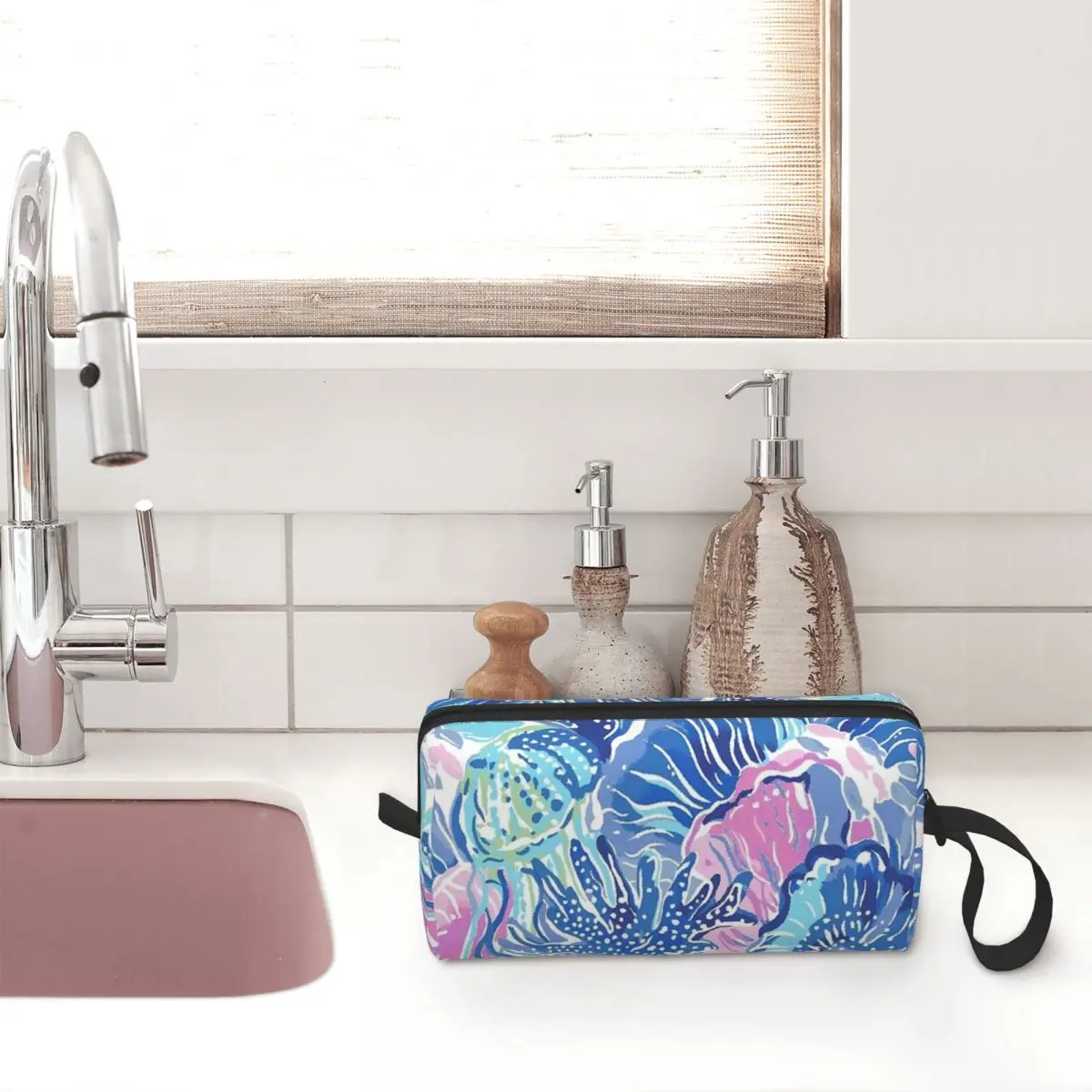 Lily Pulitzer Makeup Bag Cosmetic Organizer Storage Dopp Kit Portable Toiletry Cosmetic Bag for Women Beauty Travel Pencil Case