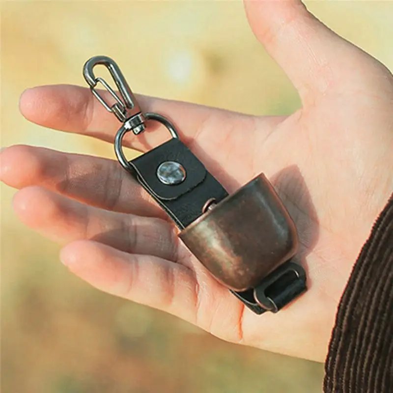 B84B 4-Pack Outdoor for Bear Avoidance Bell, Camping Atmosphere Wind Chime Pendant, PU Leather Hiking Reminder Bell, Pet