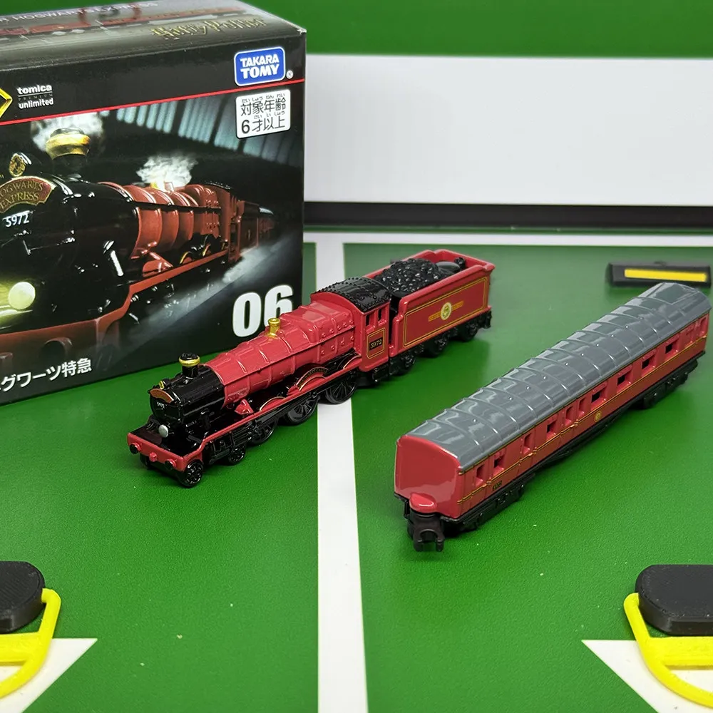 Takara Tomy Tomica Premium Unlimited Series 06 Harry Potter Hogwarts Express Alloy Metal Diecast Train Simulation Model Holiday