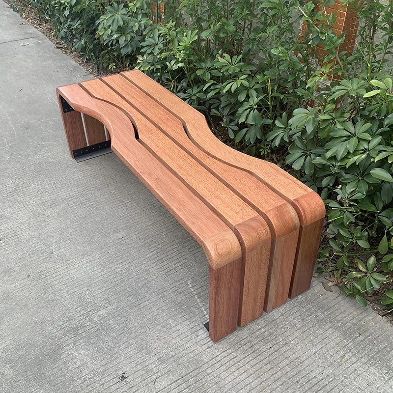 

Outdoor Waiting Stool Curved Design Solid Wood Seat Stool Lasting Comfort Garden and Terrace