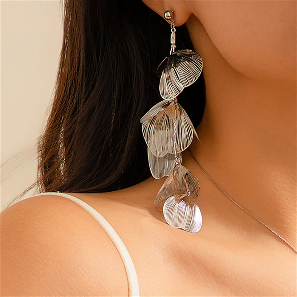 Boho Vintage Big Petal Flower Drop Earrings for Women Gold Color Exaggerated Metal Long Tassel Hanging Earrings Party Jewelry