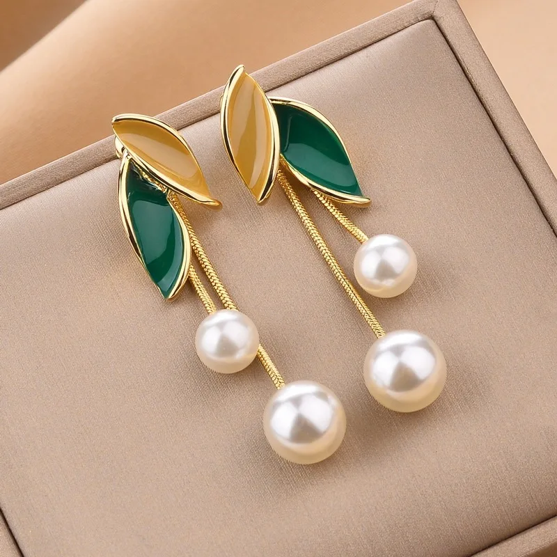 New Green Leaf Long Pearl Tassel Earrings For Women Jewelry Korean Fresh Elegant Fairy Drop Earrings Party 2023 Trending New