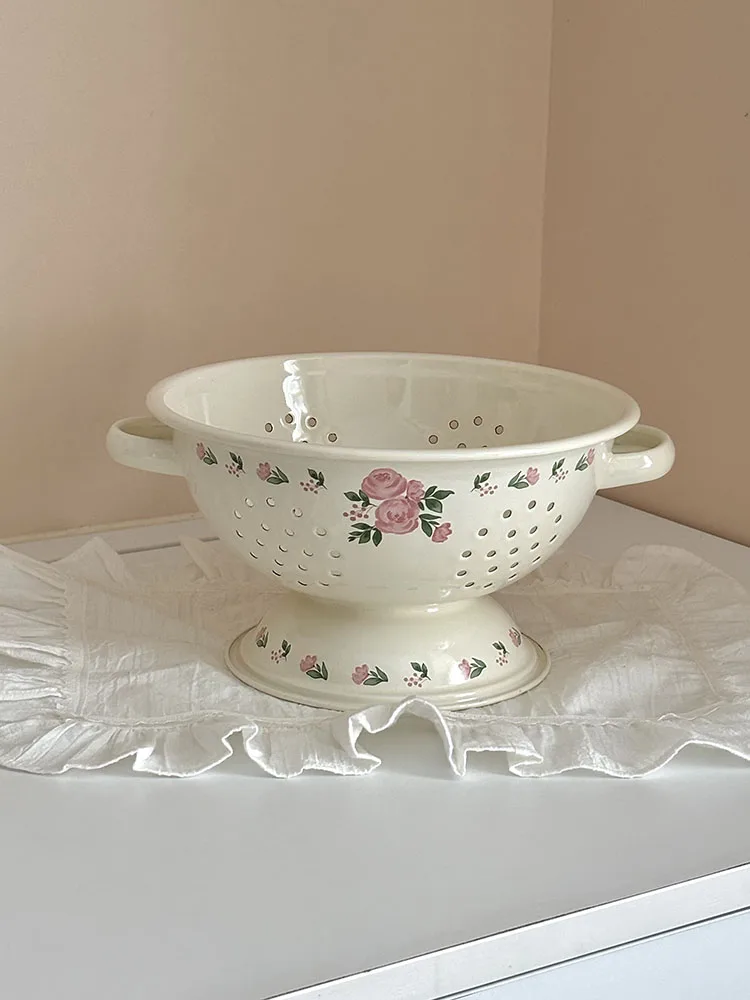 

Retro Enamel Fruit Basket Draining Tray Storage Basket Kitchen Sink Fruit Drainage Bowl Country Sle Handmade Kitchenware