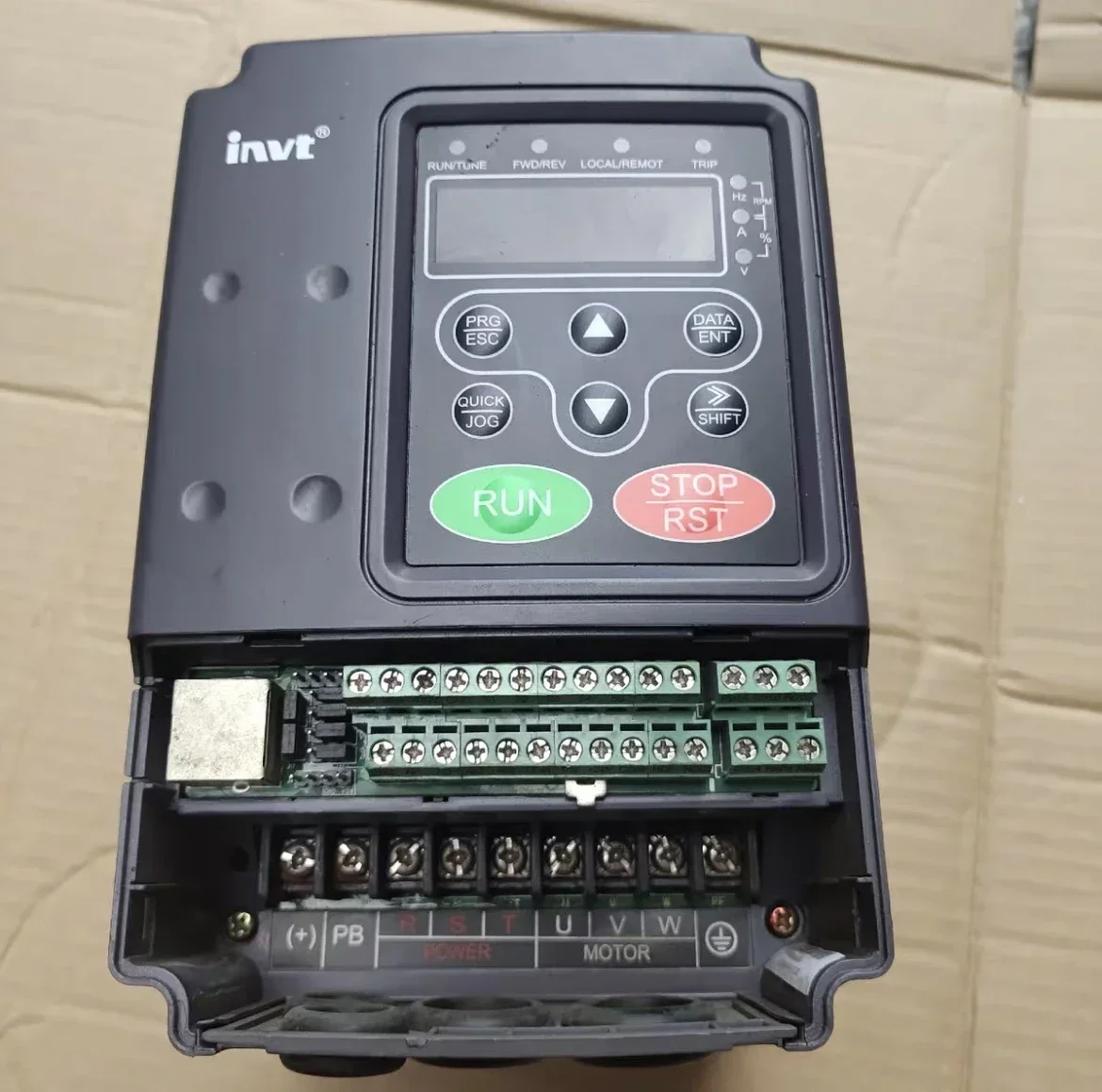 Inverter CHF100A-0R7G-4 0.75kw