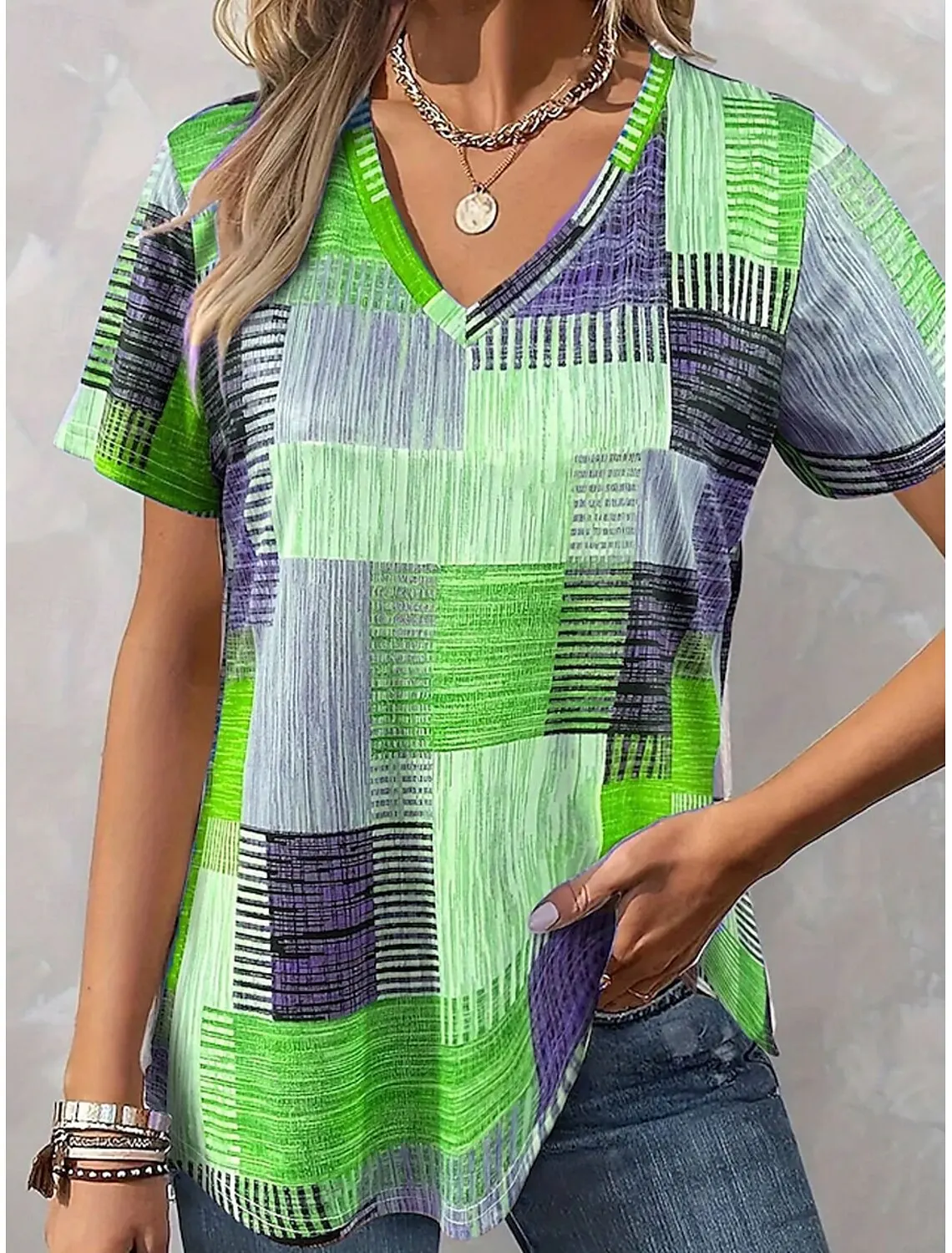 T-shirt a blocchi di colore Patchwork Stampa 3D T-shirt a maniche corte con scollo a V retrò da donna Y2K T-shirt oversize Harajuku Top Abbigliamento femminile