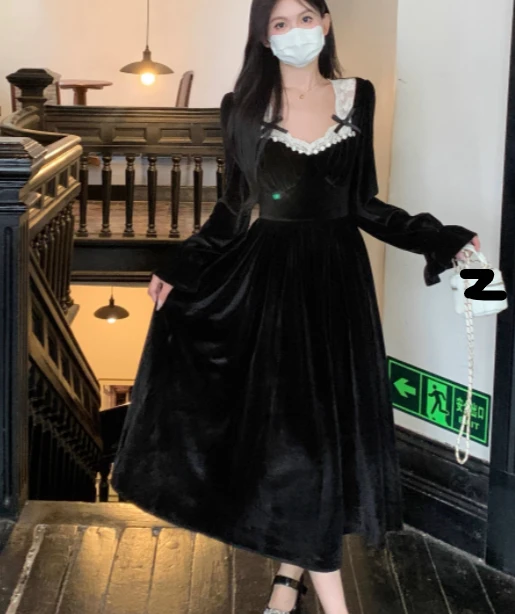 Abito autunnale in velluto da principessa di corte francese di grandi dimensioni a vita alta a trapezio versatile riduzione dell'età eleganti abiti neri a maniche lunghe