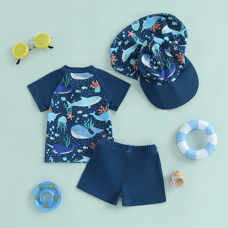 

Комплект купальника Rash Guard для маленьких мальчиков, топы на молнии с короткими рукавами и принтом кита/черепахи, шорты и шапка, комплект из 3 предметов