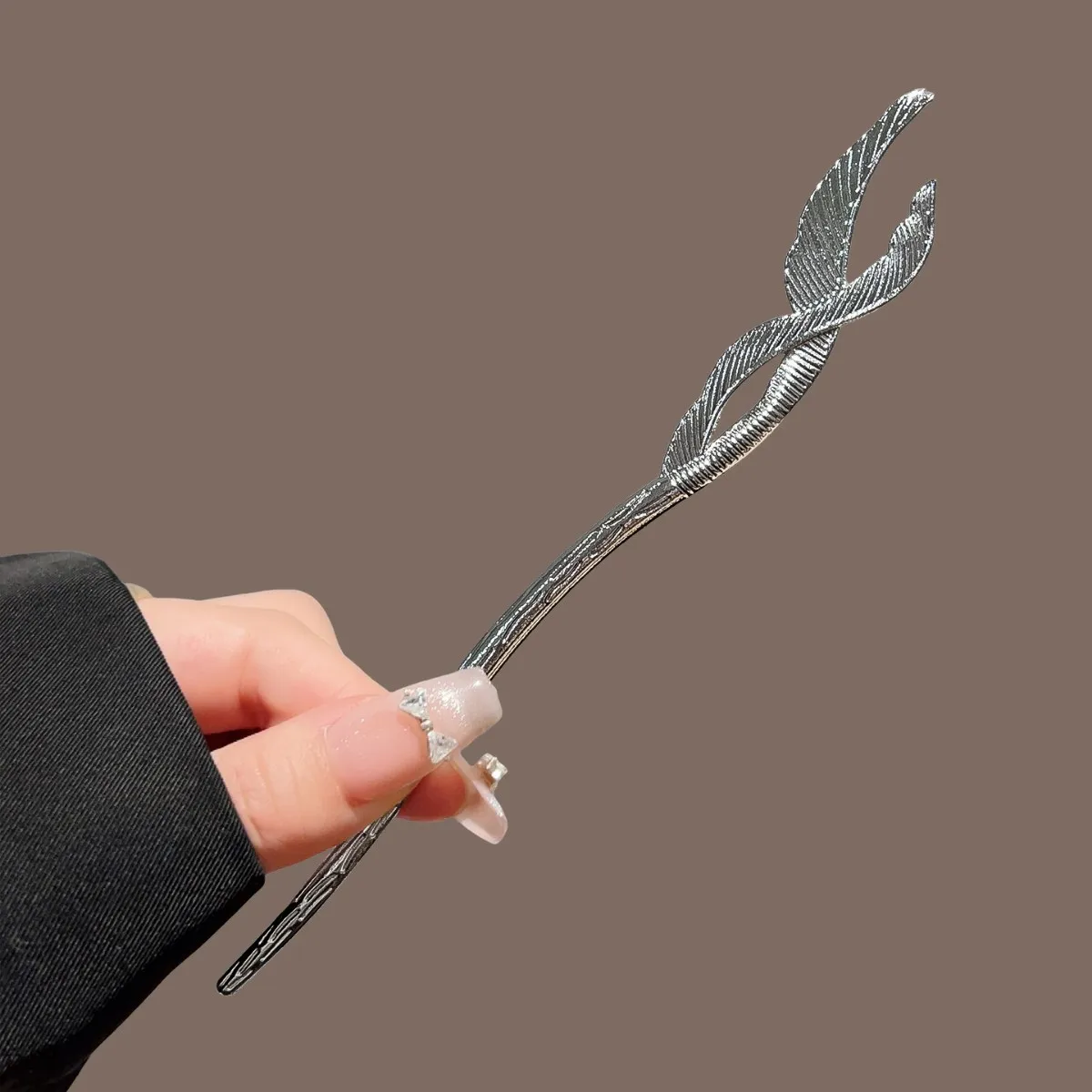 Chinese Style Swallow Tail Hairpin Women Hair Clips Simple Metal Ponytail Hairpin Hair Stick Headdress Hair Accessories Gift