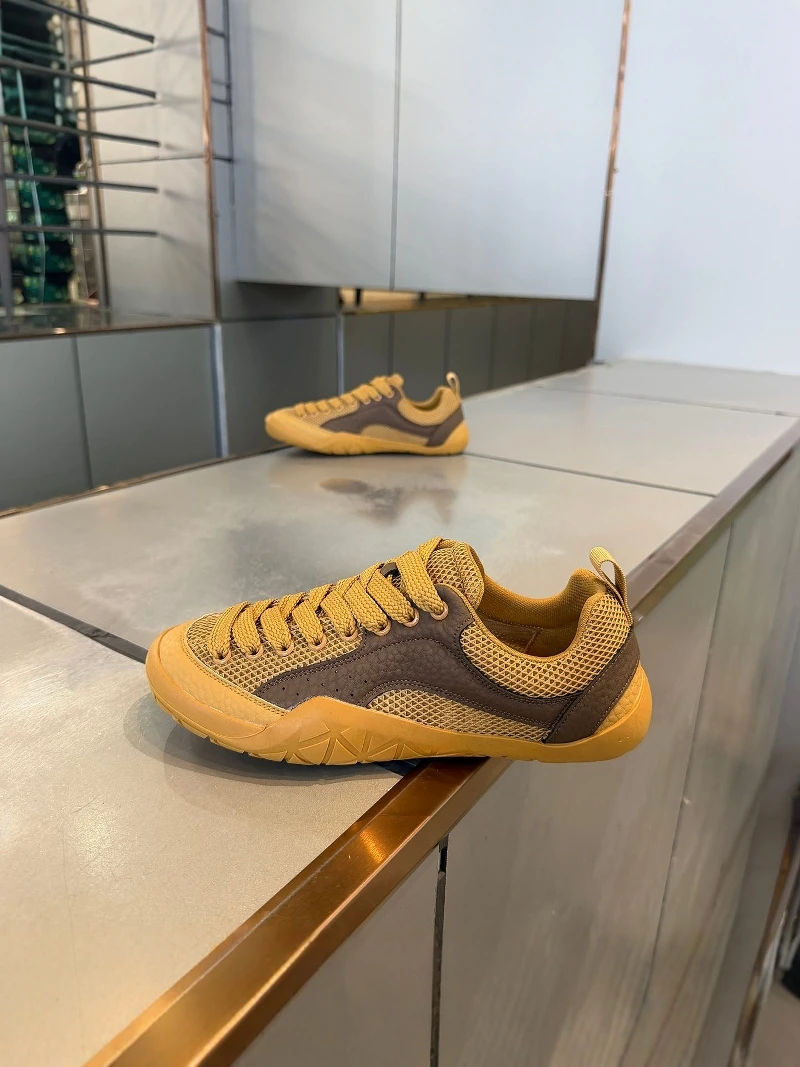 

Men's Summer New Breathable Lightweight Sport Shoes Soft Bottom Casual Sneakers round Toe Thick Bottom EVA Outsole Fashionable