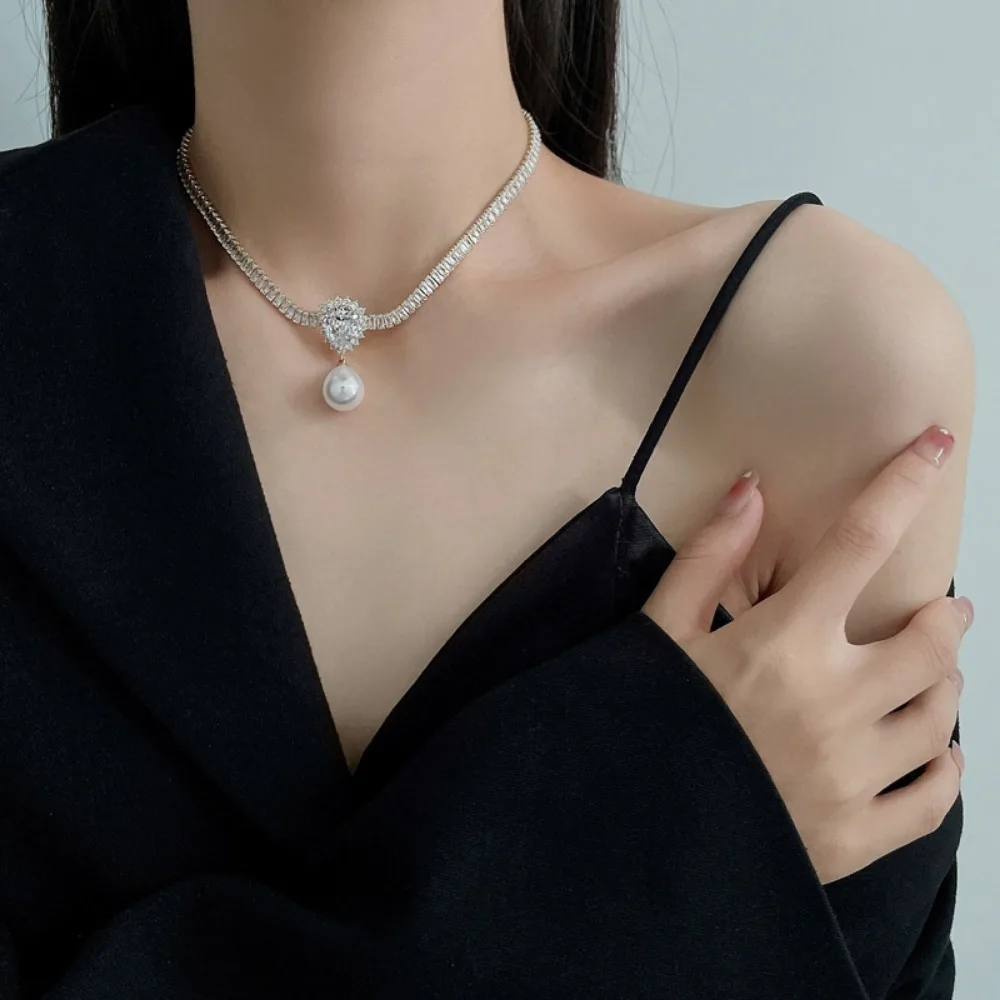New Romantic Sparkling Single-row Pavé Rectangle Zircon Imitation Pearl Pendant Choker Necklace for Women Luxury Banquet Jewelry