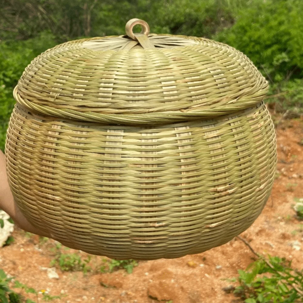 

Vegetable Food Hand Woven Storage Basket Durable Wicker Tray Round Storage Box with Lid Multi-Purpose Home Organizer