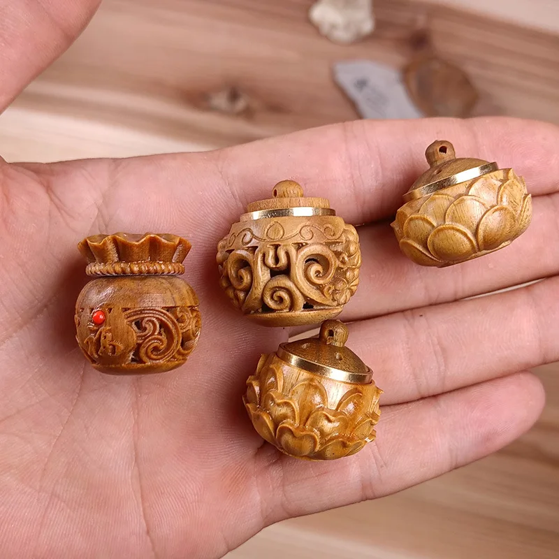 Miniature Handmade Sculptures Hollowed Out Sachet Gourd Pendant Car Interior DIY Accessories Ornament