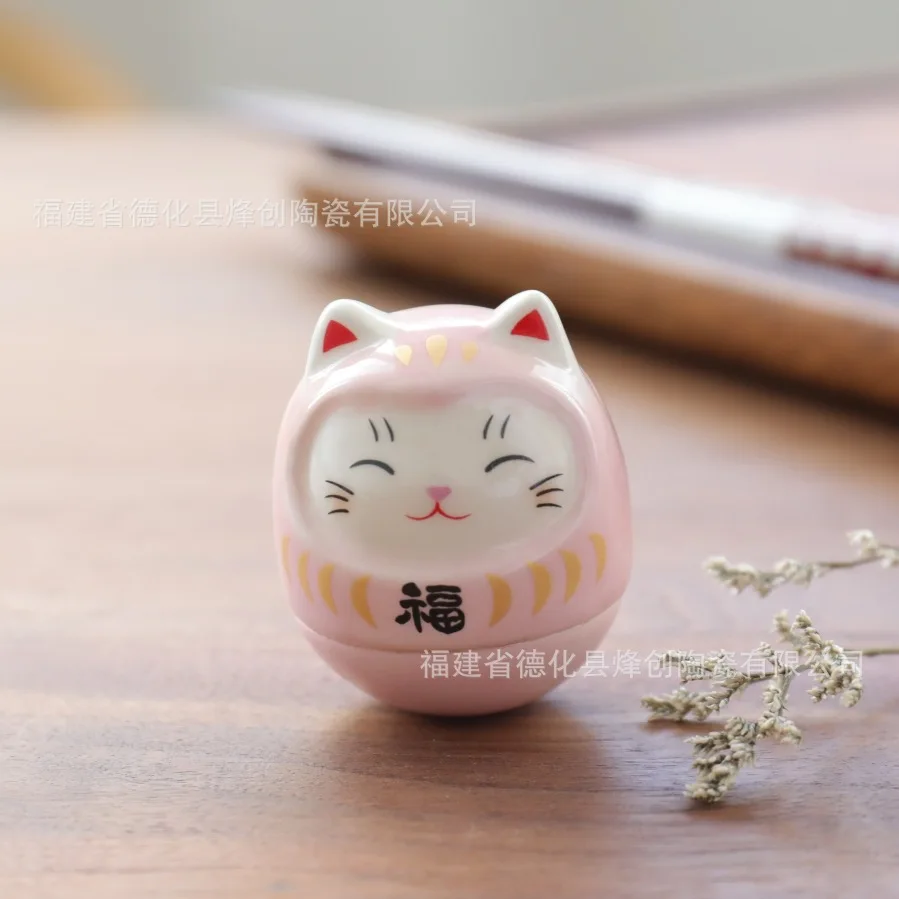 Japoński Kawaii ceramiczne zwierzę Dharma Tumbler kot na szczęście dekoracja na biurko urocza figurka Anime miniaturowy przedmiot ozdobny kreatywne prezenty