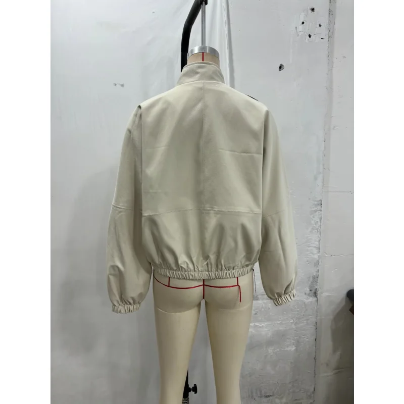 2026 Herbst Neue Damen Gestreifte Jacke im Designer-Stil mit Stehkragen, Langarm, Elastisch, Lässig, Schick, Minimalistisch, Oberbekleidung – Detail 6