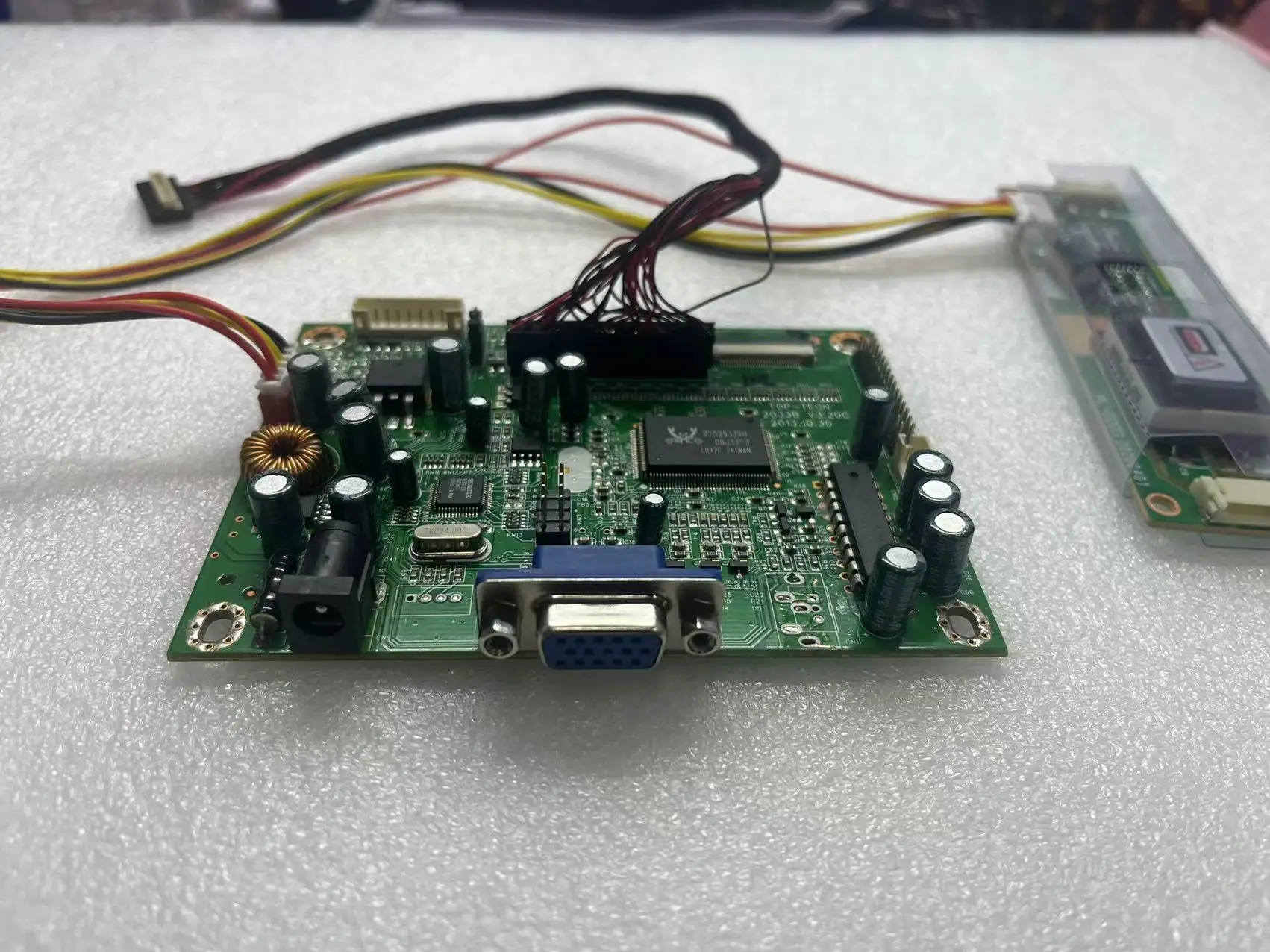 VGA Test Driver Board for T-51513D104JU-FW-A-AIN T-51513D104JU-FW-A-AJN 640x480 Resolution with Double Light Inverter